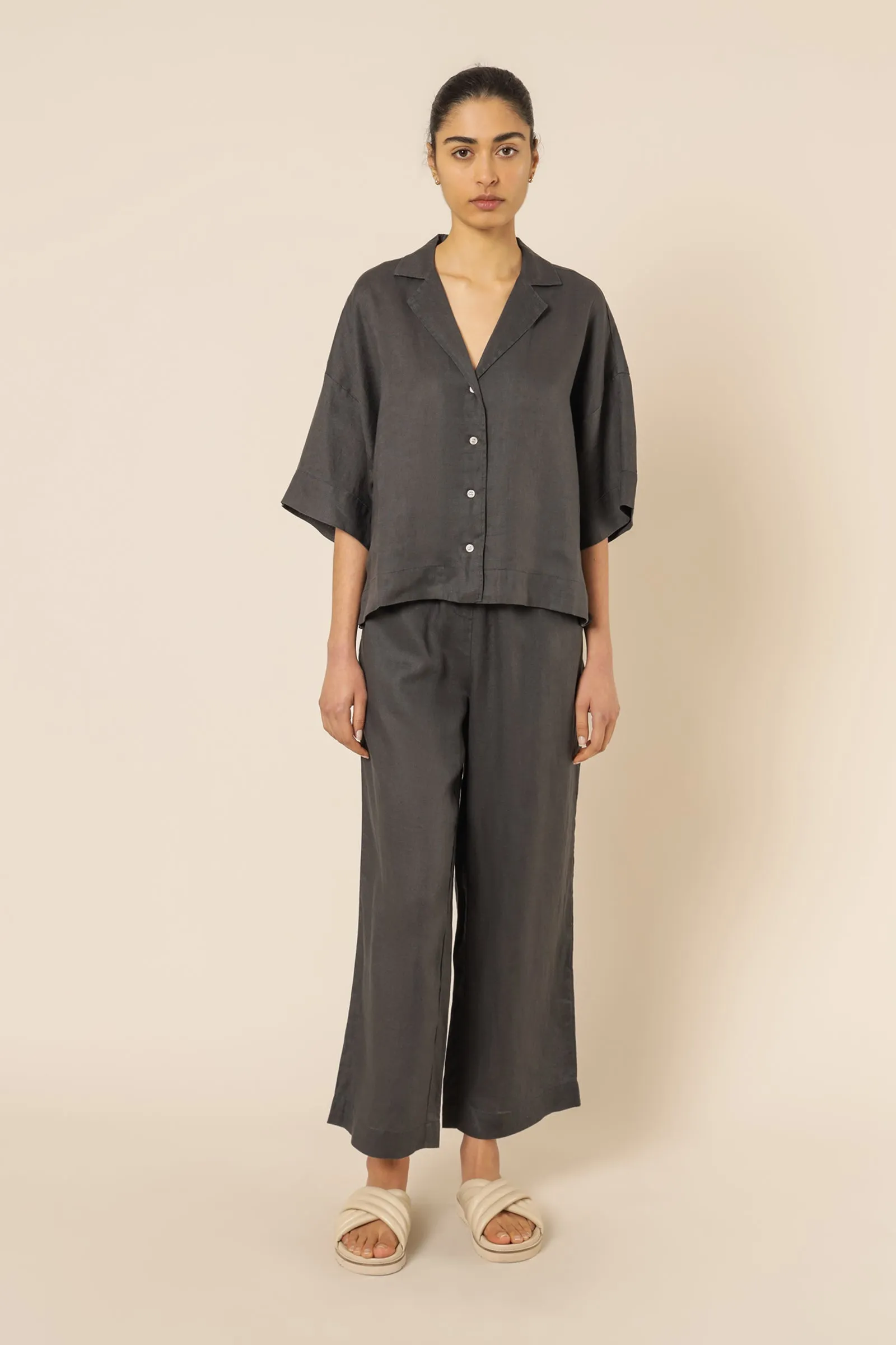 NUDE LINEN LOUNGE SHIRT | COAL